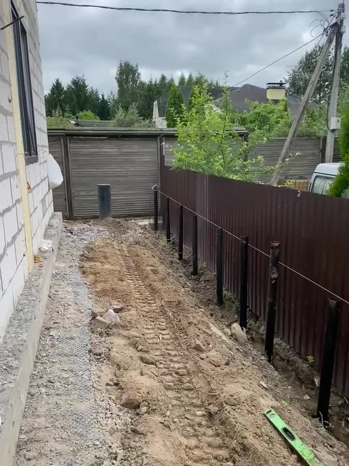 Монтаж забора — видео с объекта